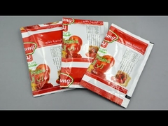 Facile funzioni! Macchina imballatrice di sigillatura dei lati della bustina 4 del ketchup della salsa di soia della salsa della patata di LC-60YZ